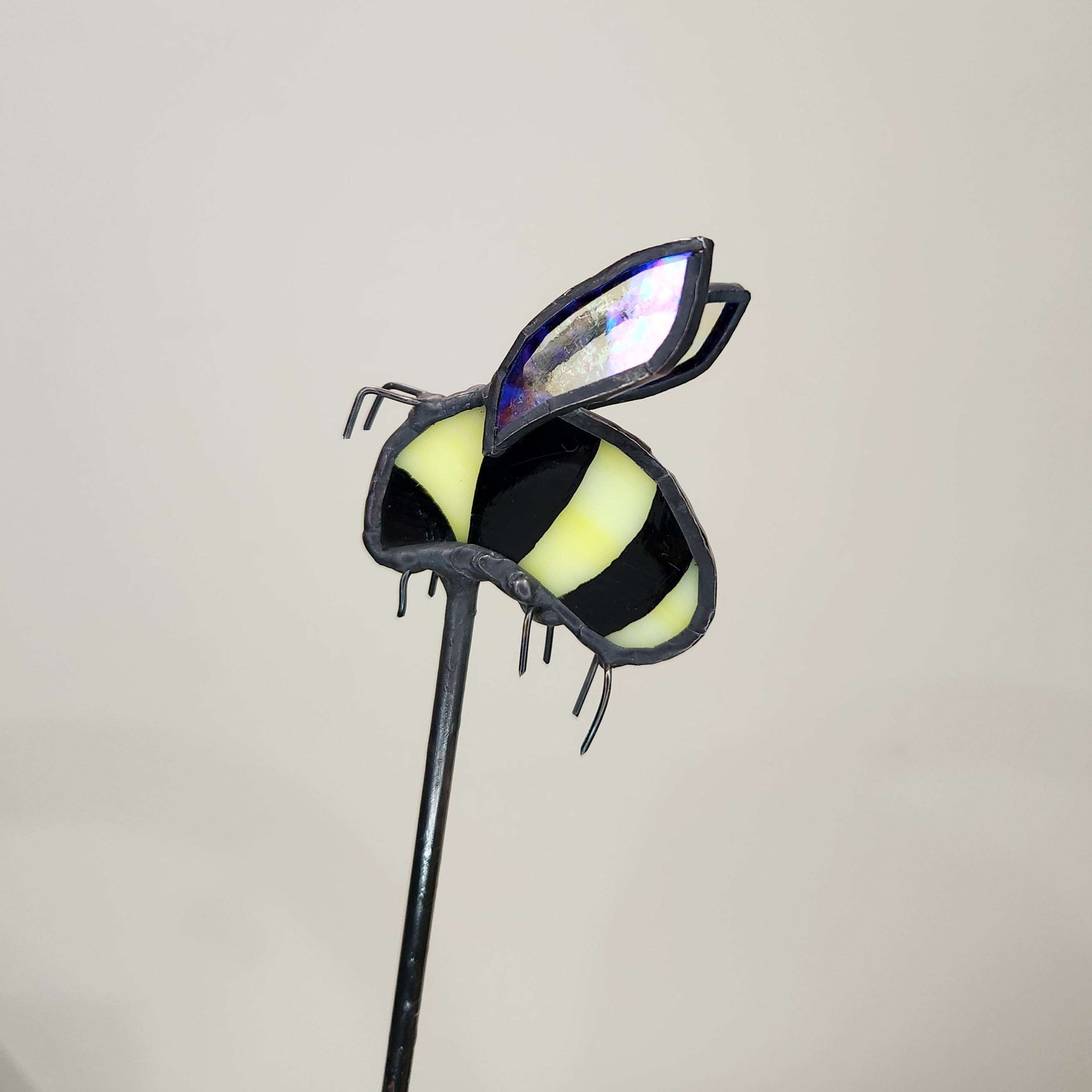 Bumblebee Plant Stake - Sugar & Spice